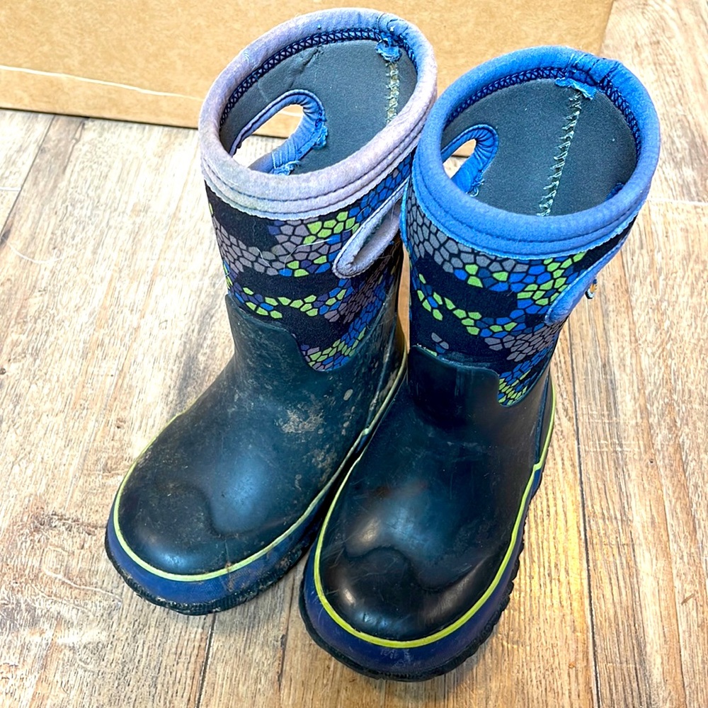 Bogs rain/now boots size 8